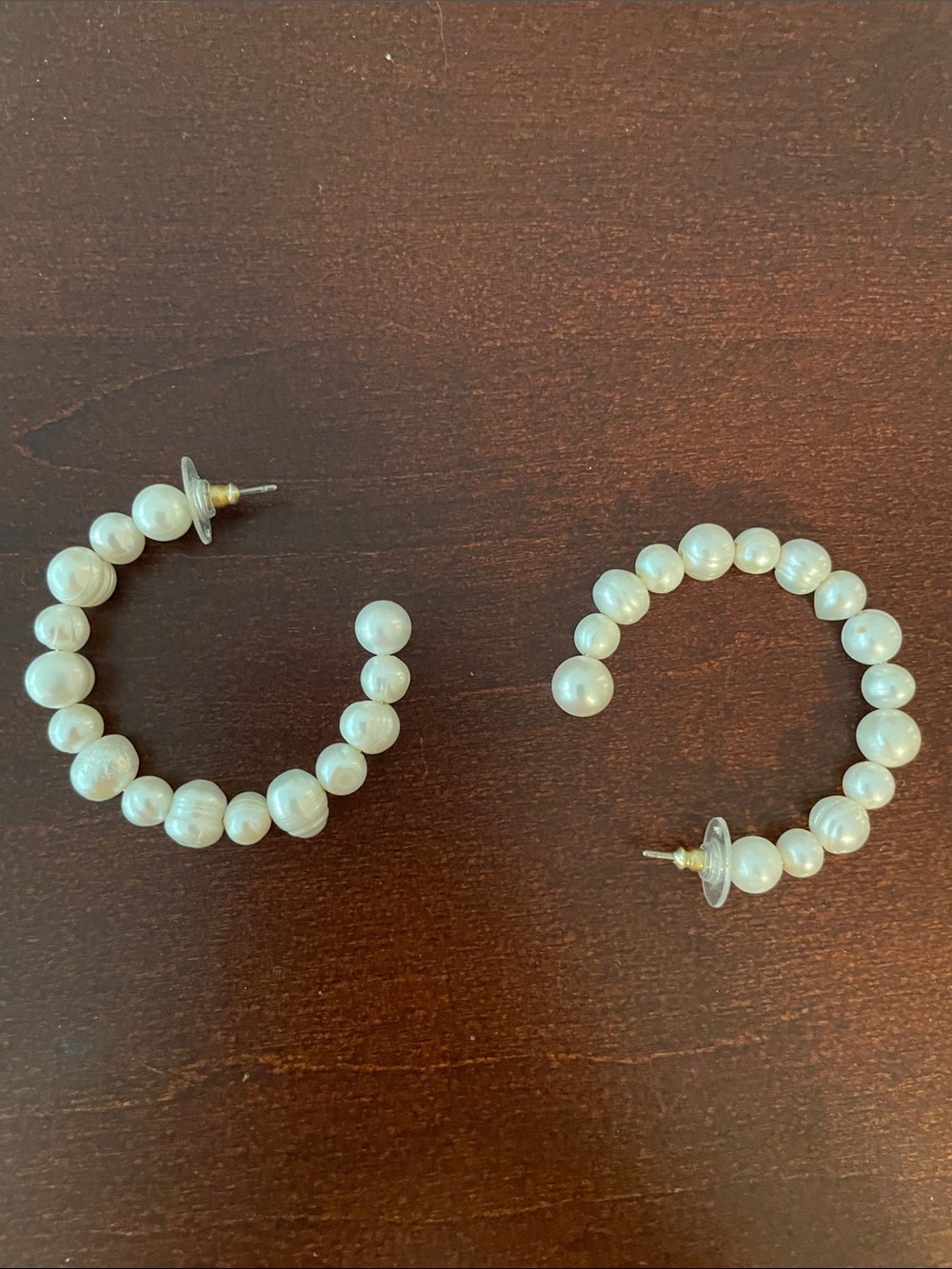 Nicola Bathie Gold Hoop Earrings with White Pearls